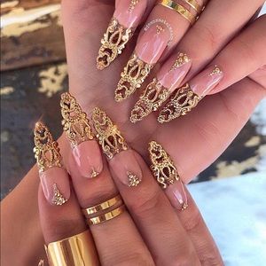 Meet your Posher, Latisha